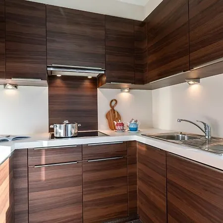 Seaside Central Duplex