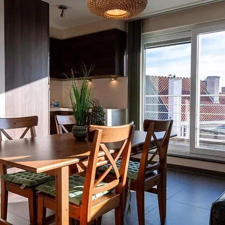 Seaside Central Duplex Apartment *