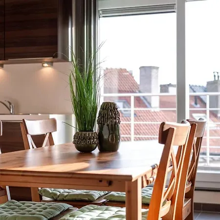 Seaside Central Duplex * Ostend