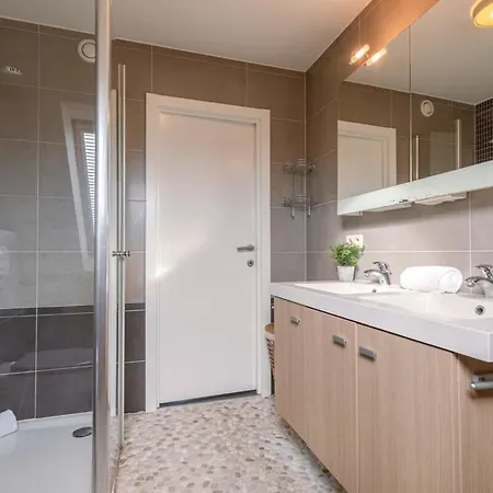 Seaside Central Duplex Ostend