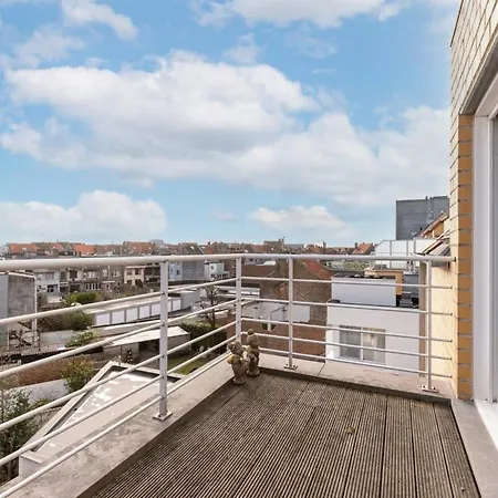 Appartement Superb Duplex In A Recently Finished Building, Very Centrally Located But Still Within Walking Distance Of The Sea And The Beach Ostende