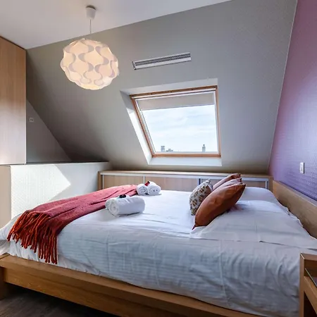Superb Duplex In A Recently Finished Building, Very Centrally Located But Still Within Walking Distance Of The Sea And The Beach *